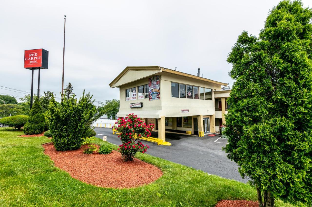Red Carpet Inn - Стемфорд Екстер'єр фото