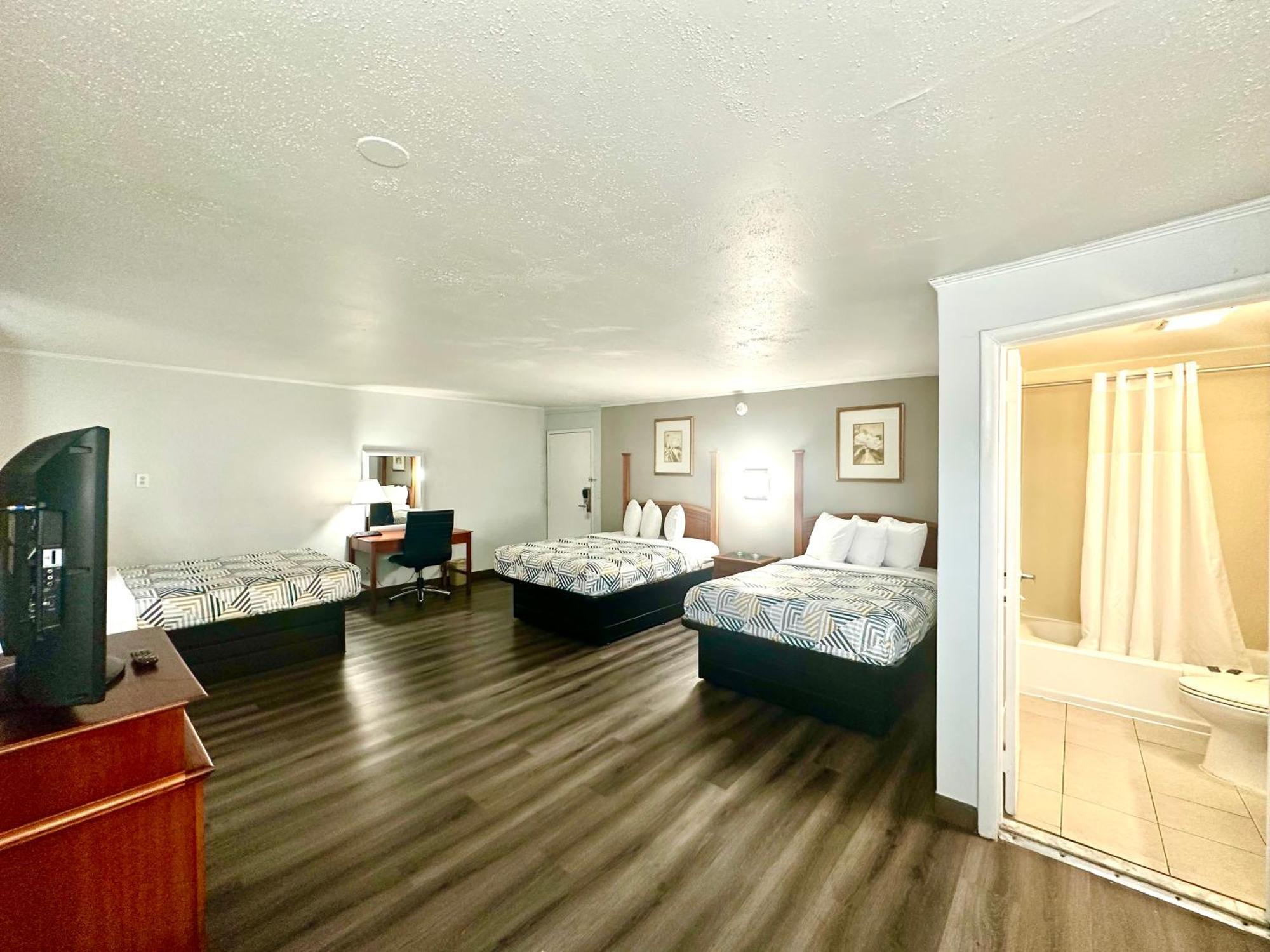 Red Carpet Inn - Стемфорд Екстер'єр фото